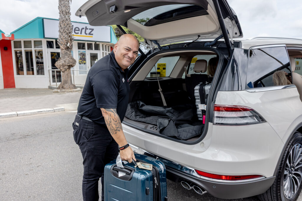 Private SUV Airport Transportation (Round-trip)